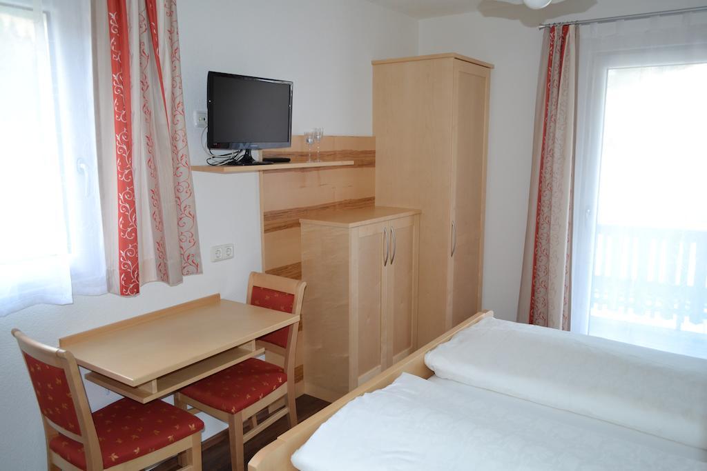Pension Schweiger Gasen Habitación foto